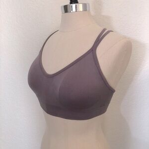 NWOT Veqking Cross Back Sports Bra Padded size Med